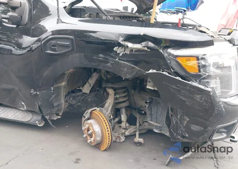 2018 Nissan Titan Xd Sv Diesel из США, поврежденный, VIN 1N6BA1F47JN523488